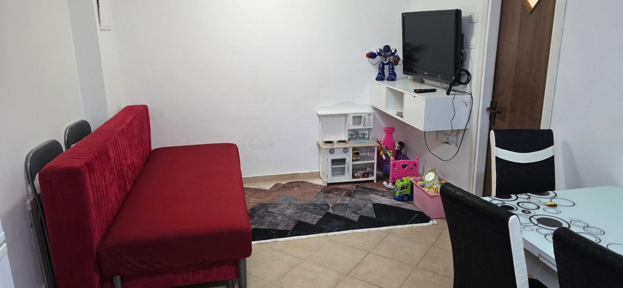 Blago Angeles1 Apartment